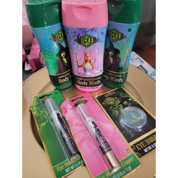 Wicked Other - Wicked Movie Beauty Bundle Body Wash Eye Shimmer Crayon Makeup Set 6pc